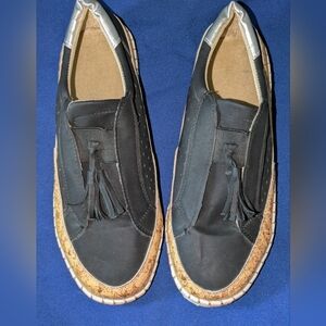 Women's Ultra-Comfy Breathable Black Slip-On Shoes W Tassels Size 10.5W Only $15